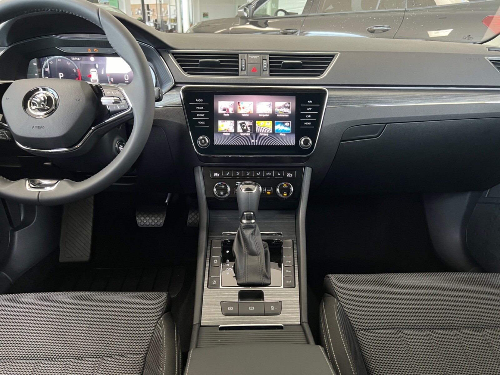 Škoda Superb Combi – Bild 10