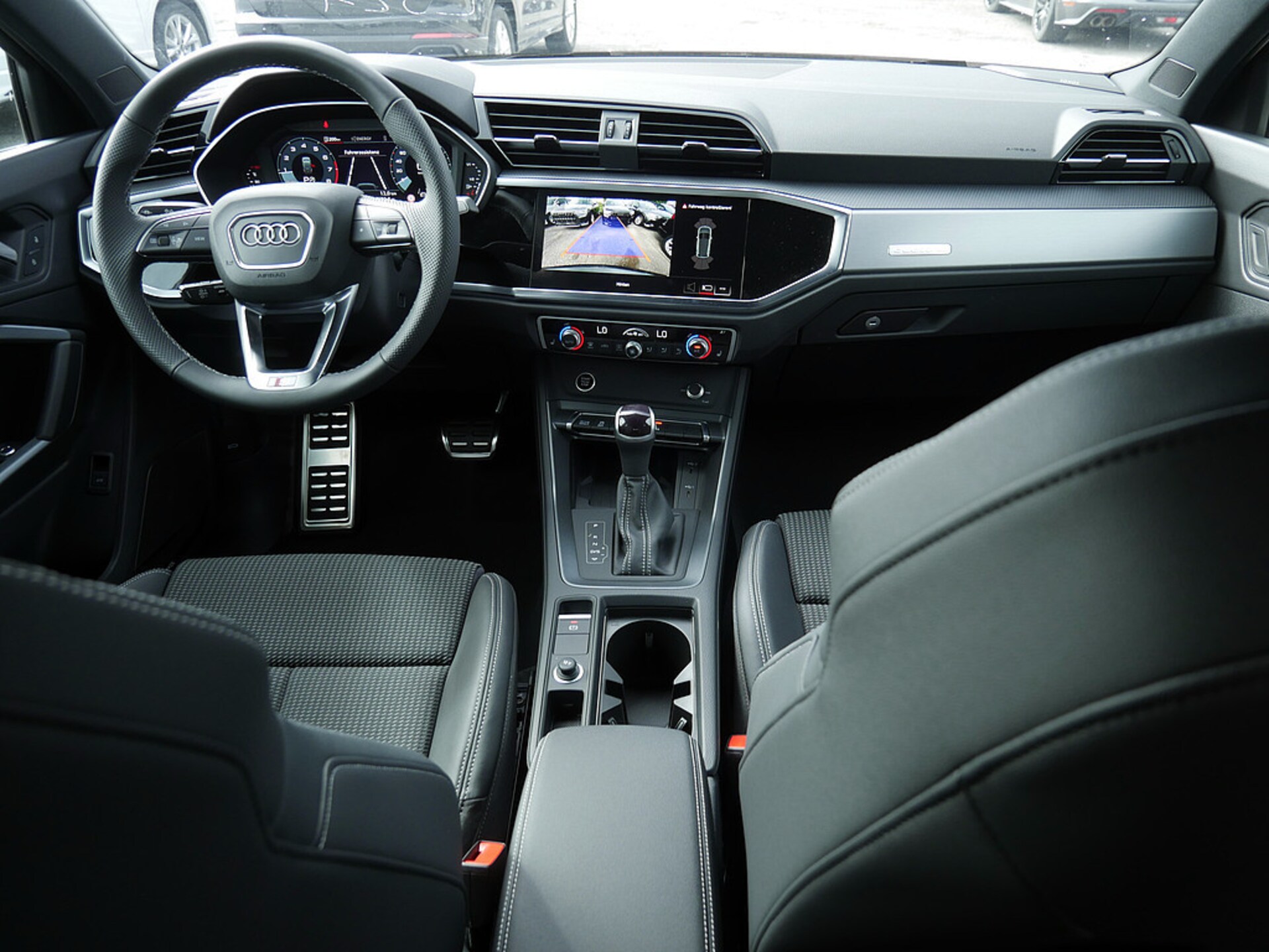 Audi Q3 SUV S line