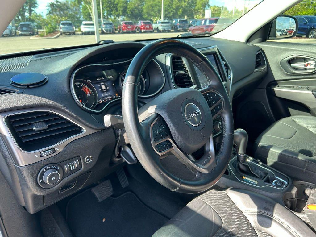 2021 Jeep Cherokee Latitude Lux - Photo 17