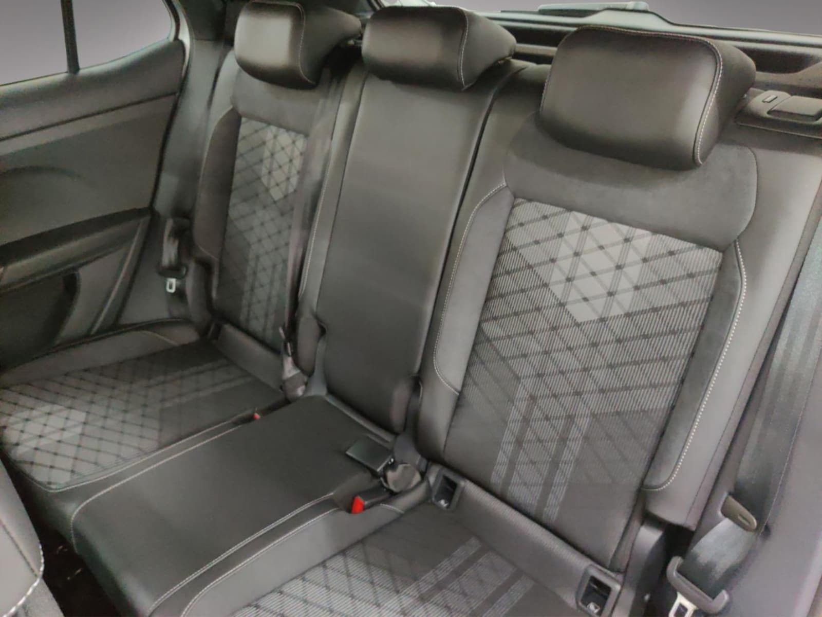 Volkswagen T-Cross – Bild 13
