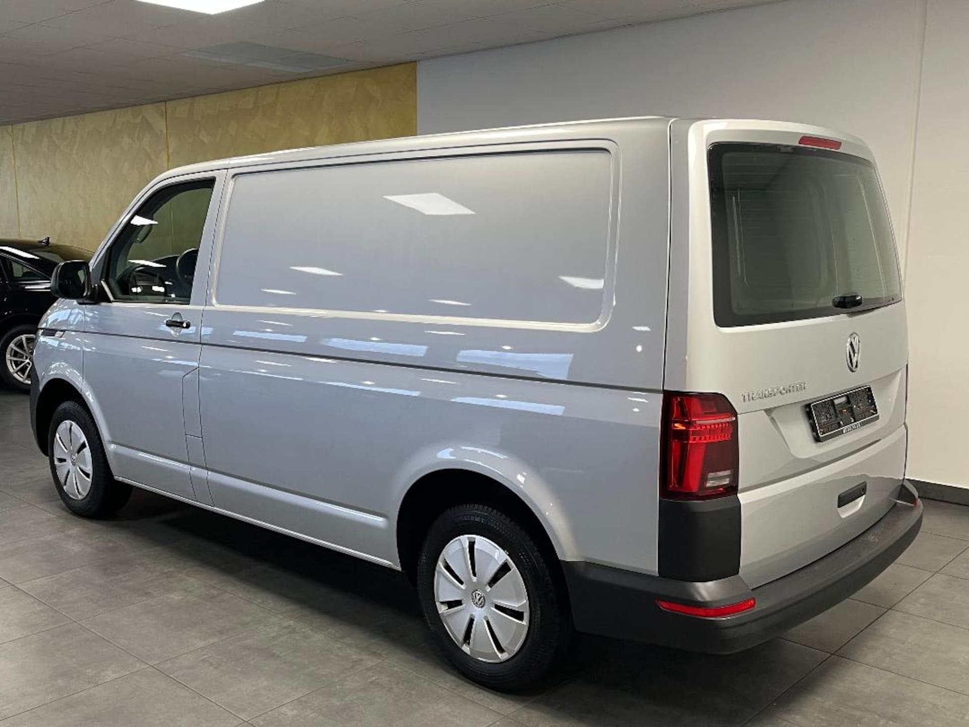 Volkswagen T6.1 Transporter Kasten kurzer Radstand