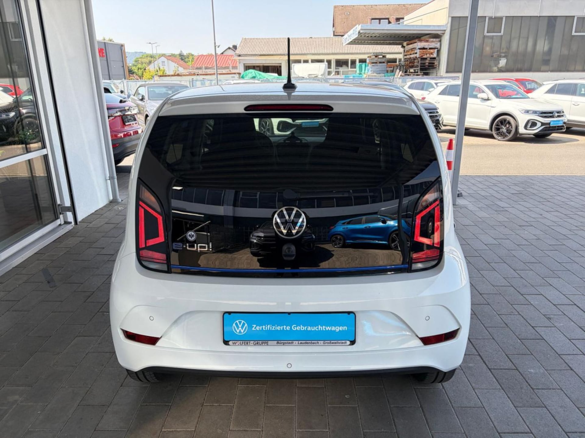 Volkswagen e-up! Style "Plus"