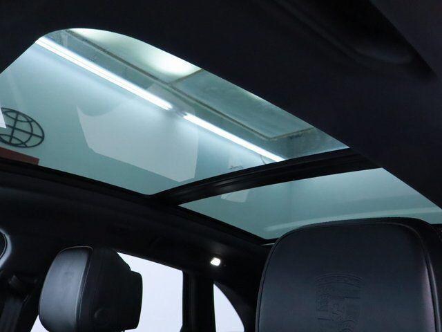 2024 Porsche Macan Base - Photo 13
