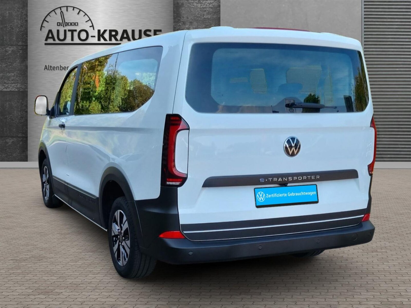 Volkswagen Transporter Kombi kurzer Radstand – Bild 3