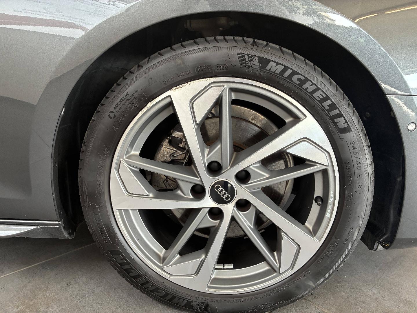 Image about Audi A4 Avant S Line 35 TFSI 110 kW (150 ch) S tronic