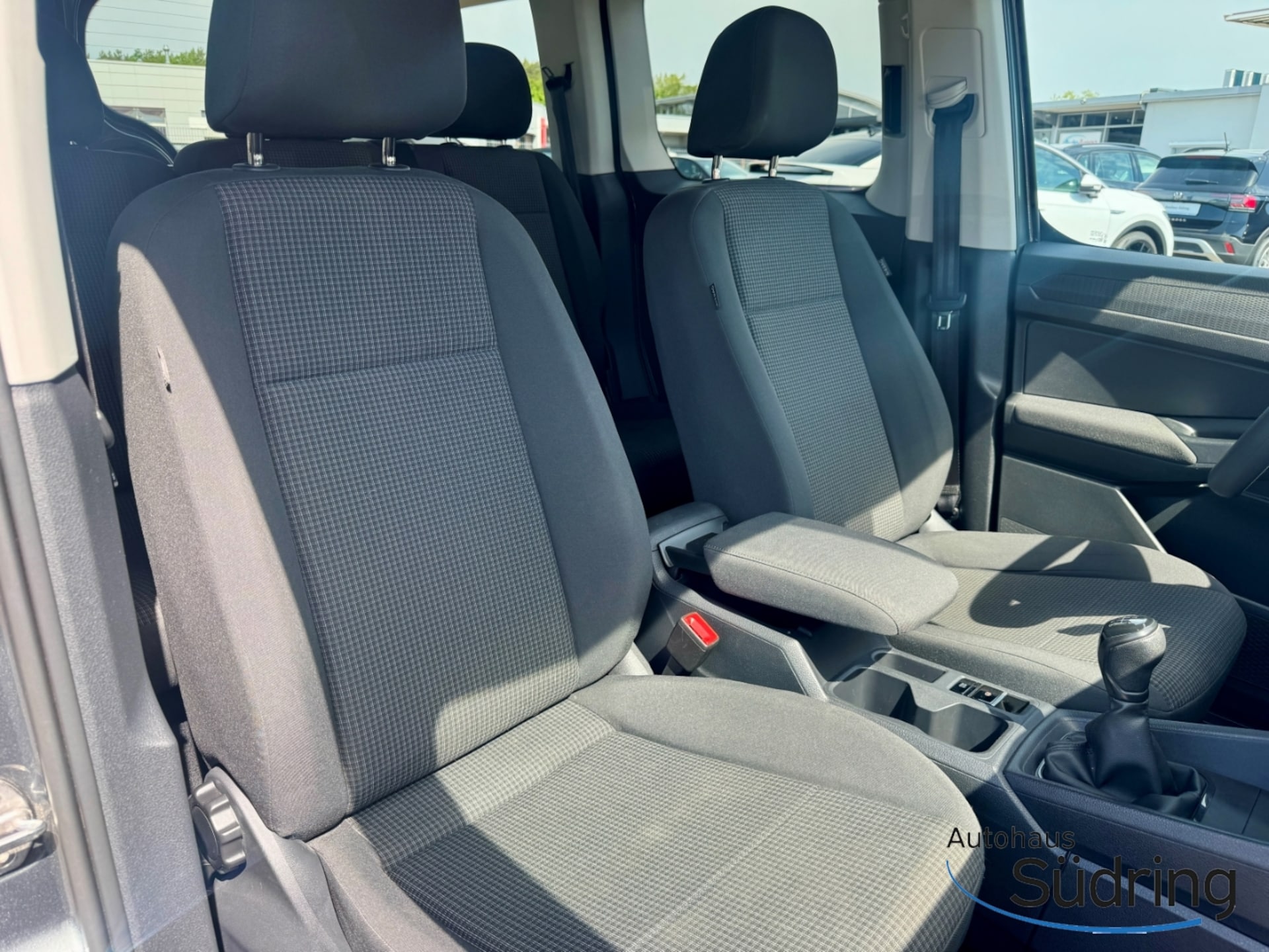 Volkswagen Caddy Basis-Modell