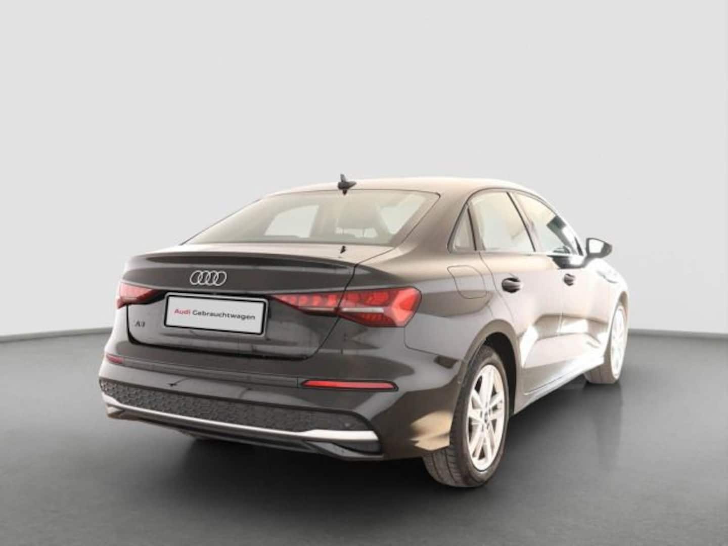 Bild über Audi A3 Limousine TFSI 110 kW S tronic - für weitere Informationen kontaktieren Sie den Audi Partner