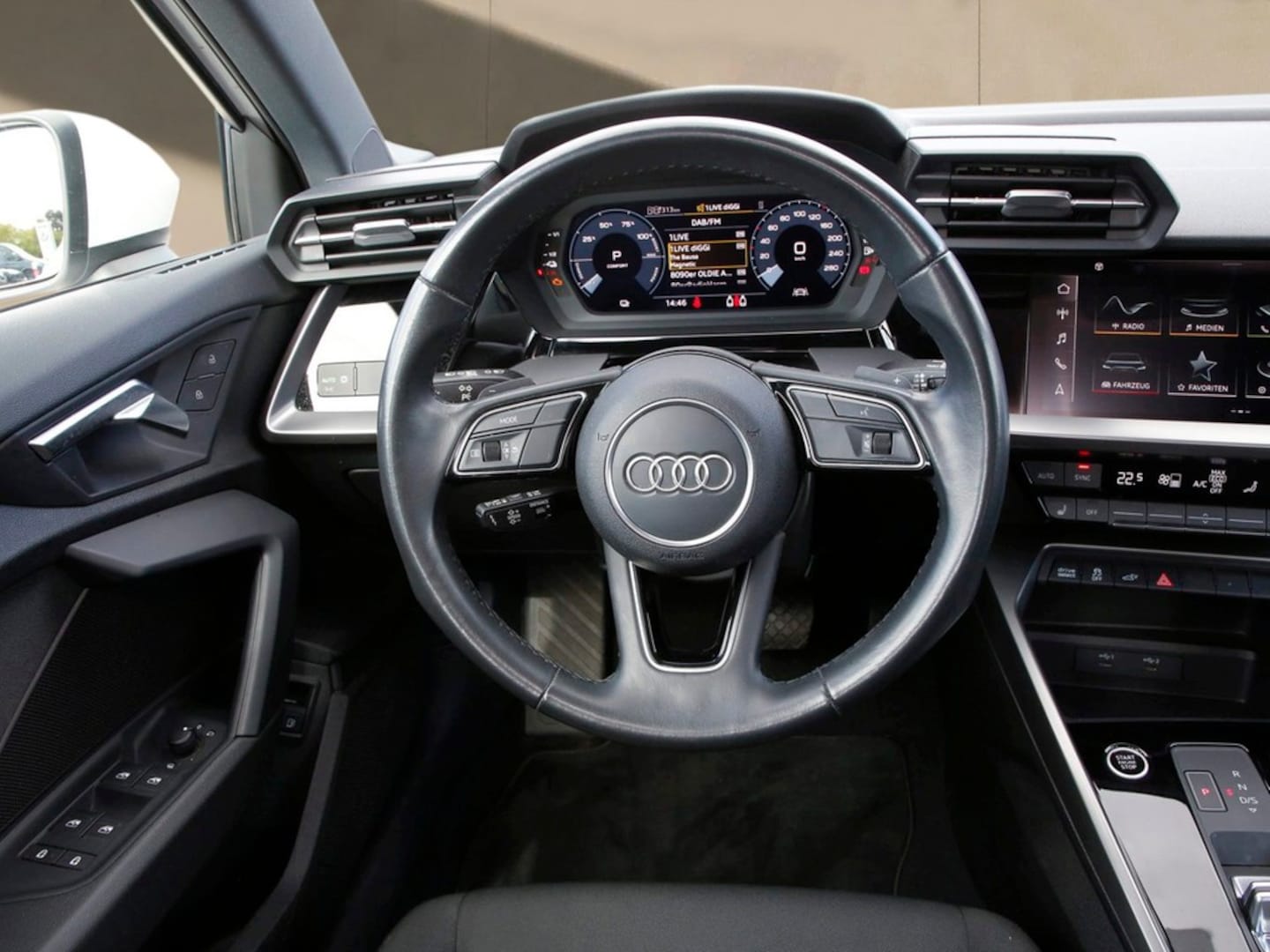 Bild über Audi A3 Sportback TFSI e 40 TFSI e S tronic - für weitere Informationen kontaktieren Sie den Audi Partner