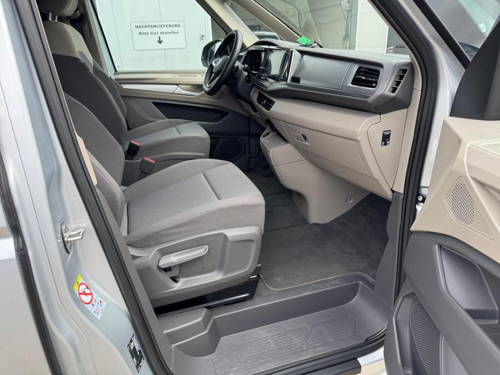 Volkswagen Multivan Langversion – Bild 12