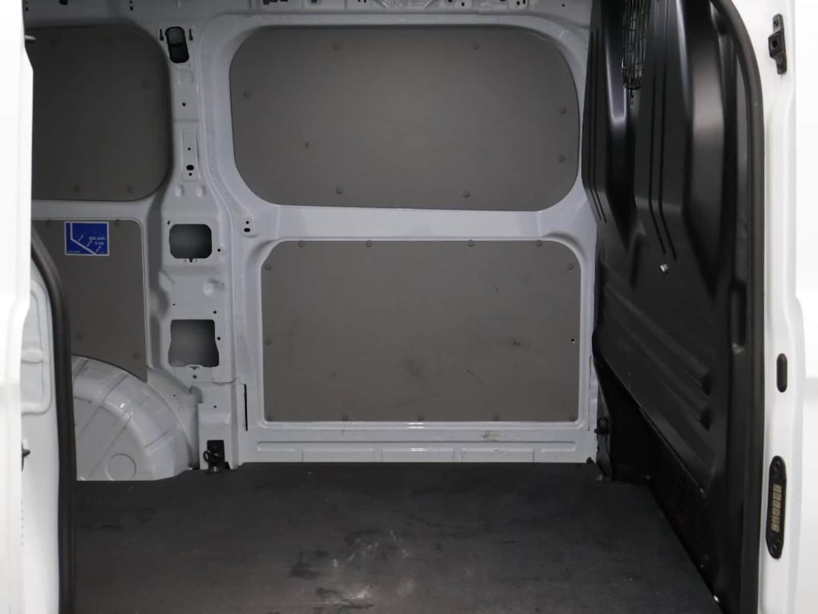 Volkswagen Transporter Kasten kurzer Radstand – Bild 8