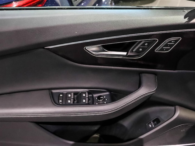 2023 Audi Q8