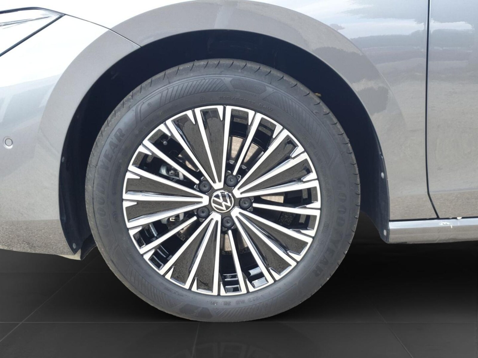 Volkswagen Passat – Bild 6