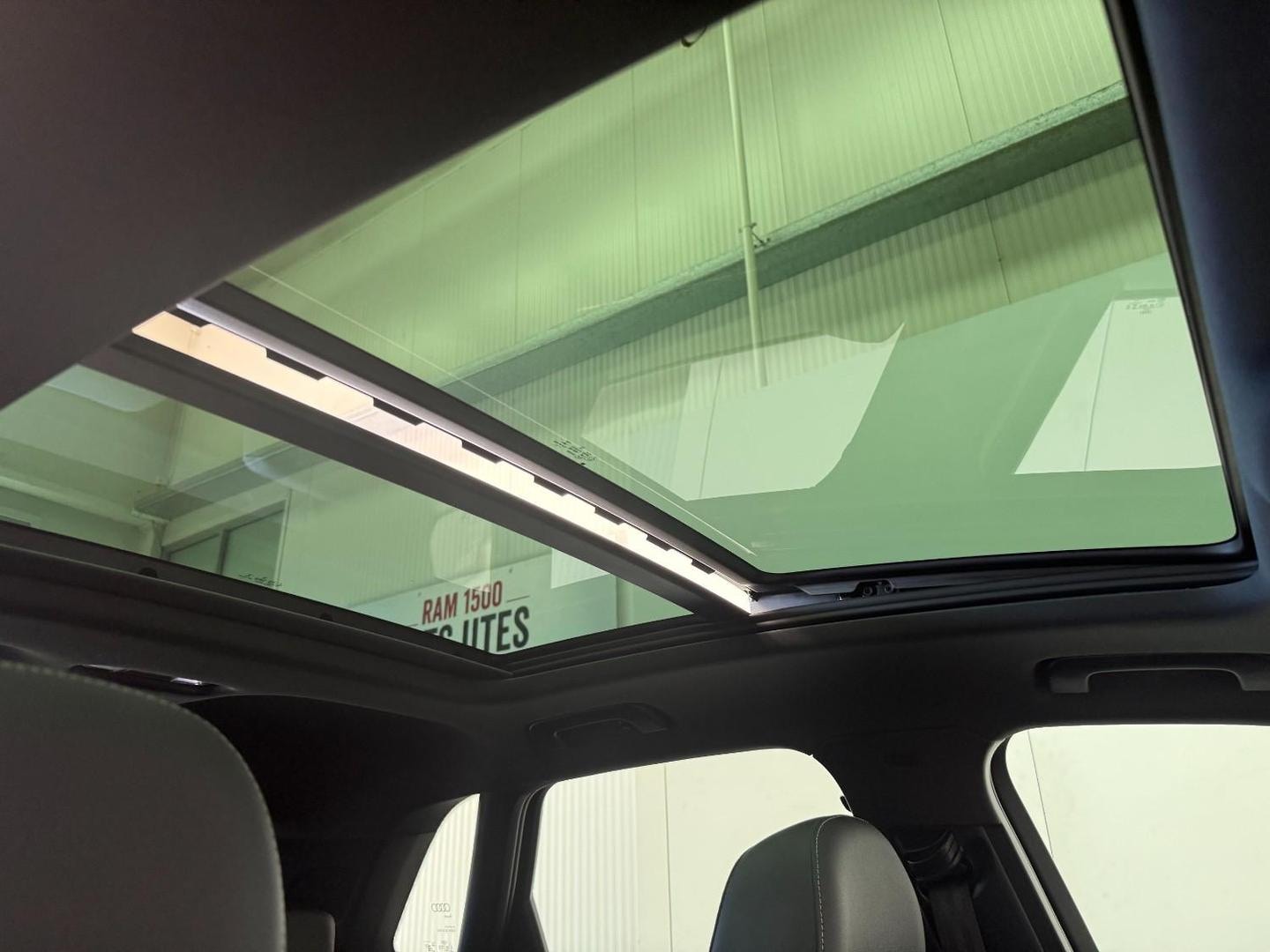 Image about Audi Q3 S line 40 TFSI quattro S tronic