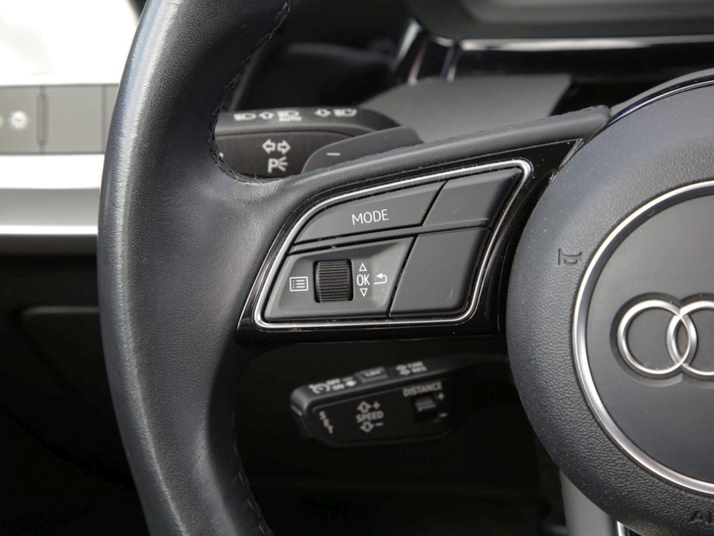 Bild über Audi A3 Sportback TFSI e 40 TFSI e S tronic - für weitere Informationen kontaktieren Sie den Audi Partner