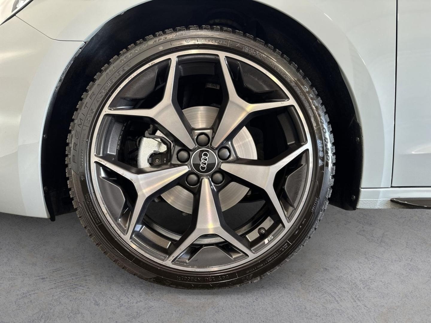 Bild über Audi A1 Sportback S line 30 TFSI S tronic - für weitere Informationen kontaktieren Sie den Audi Partner
