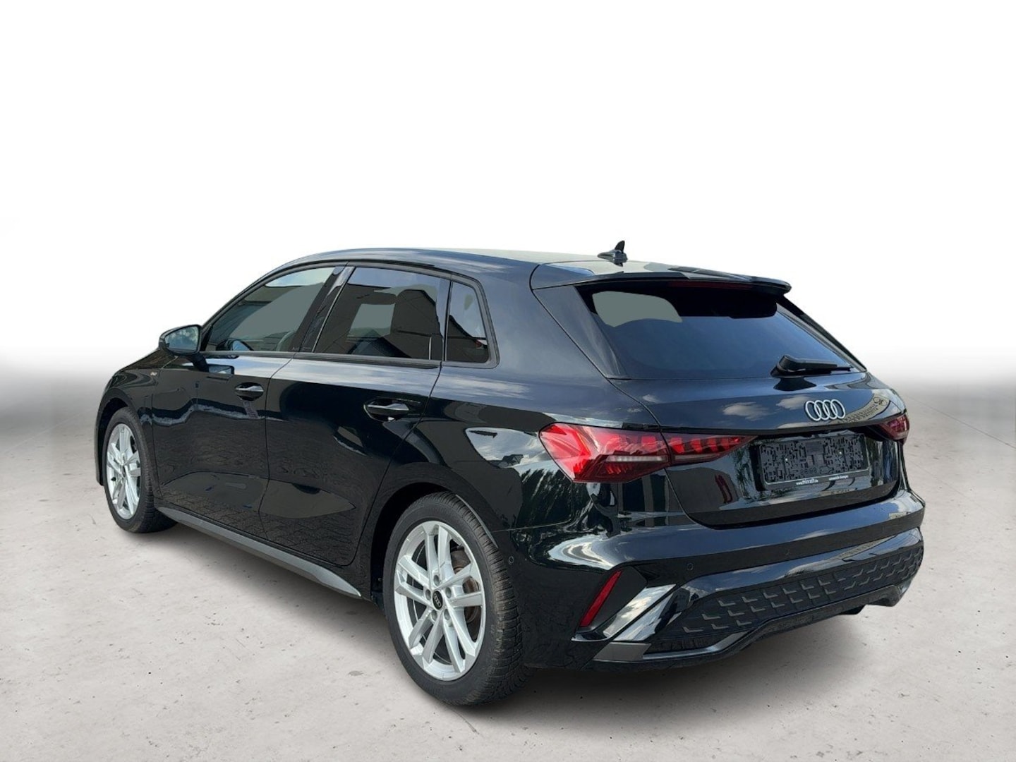 Bild über Audi A3 Sportback S line 35 TFSI S tronic - für weitere Informationen kontaktieren Sie den Audi Partner