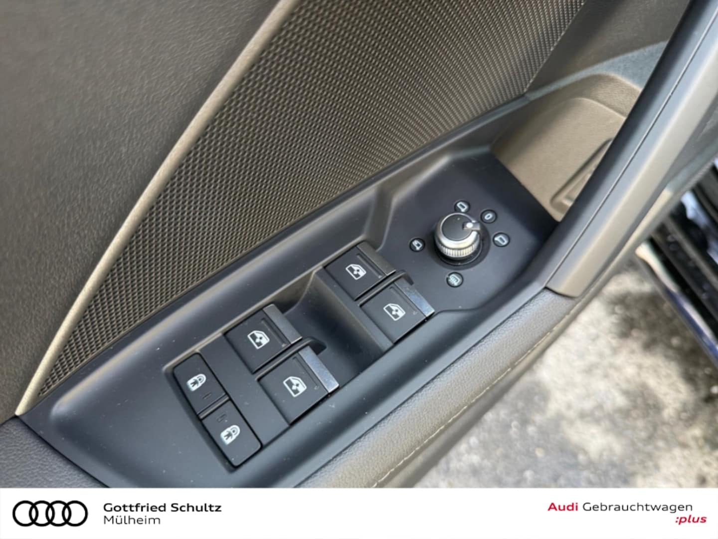 Bild über Audi A3 Sportback S line 35 TFSI S tronic - für weitere Informationen kontaktieren Sie den Audi Partner