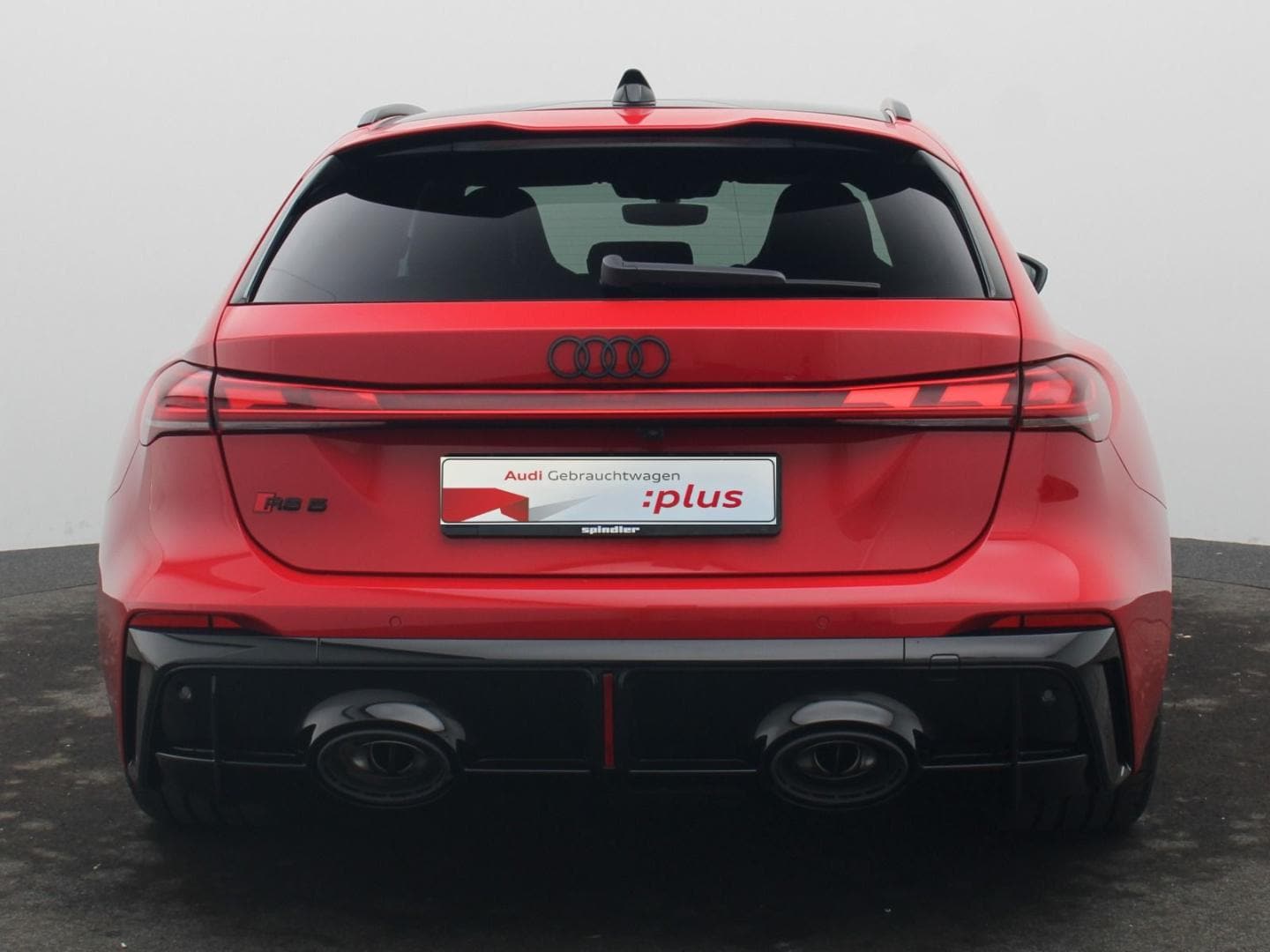Bild über Audi RS 5 Avant TFSI quattro 470 kW tiptronic - für weitere Informationen kontaktieren Sie den Audi Partner