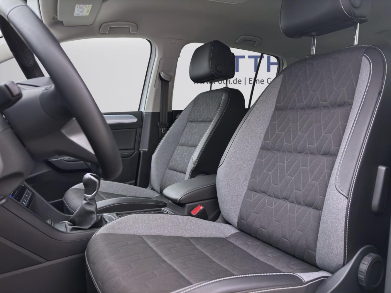 Volkswagen Touran – Bild 10