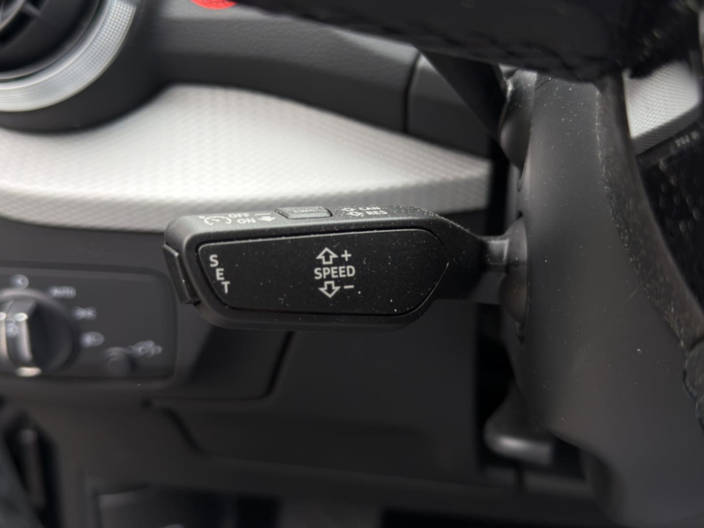Bild über Audi Q2 S line 35 TFSI 110(150) kW(PS) S tronic - für weitere Informationen kontaktieren Sie den Audi Partner