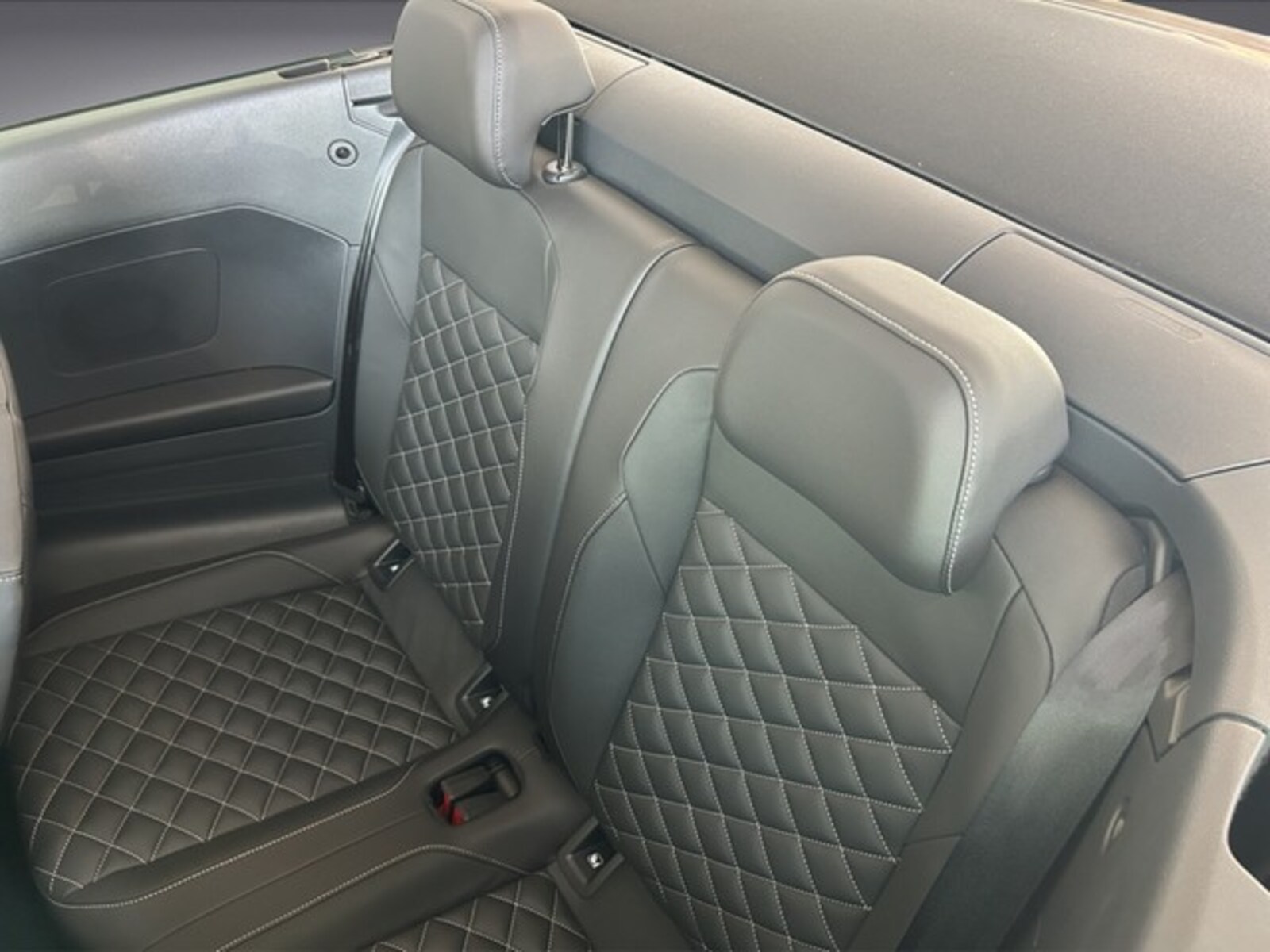 Volkswagen T-Roc Cabriolet – Bild 8