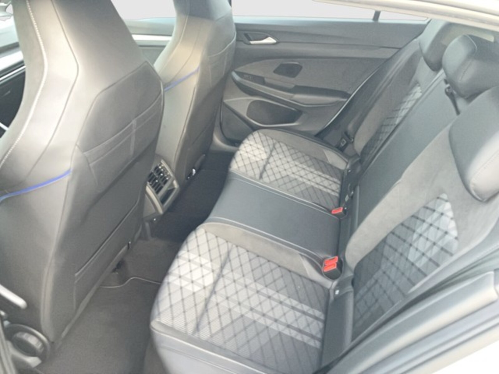 Volkswagen Golf – Bild 11