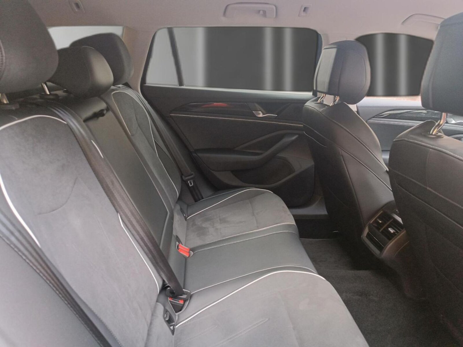 Volkswagen Passat – Bild 19