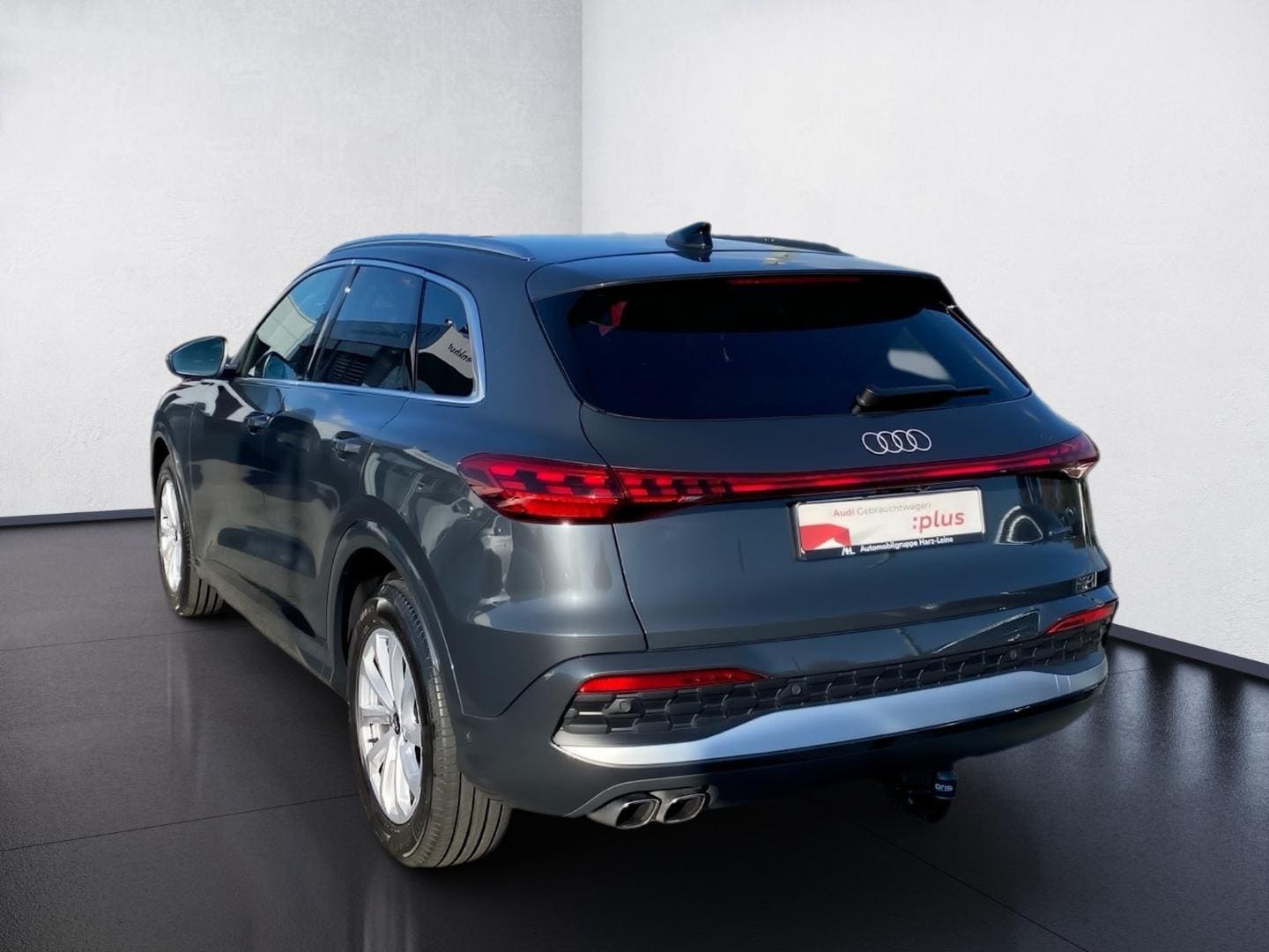 Bild über Audi Q5 SUV TDI quattro 150 kW S tronic - für weitere Informationen kontaktieren Sie den Audi Partner