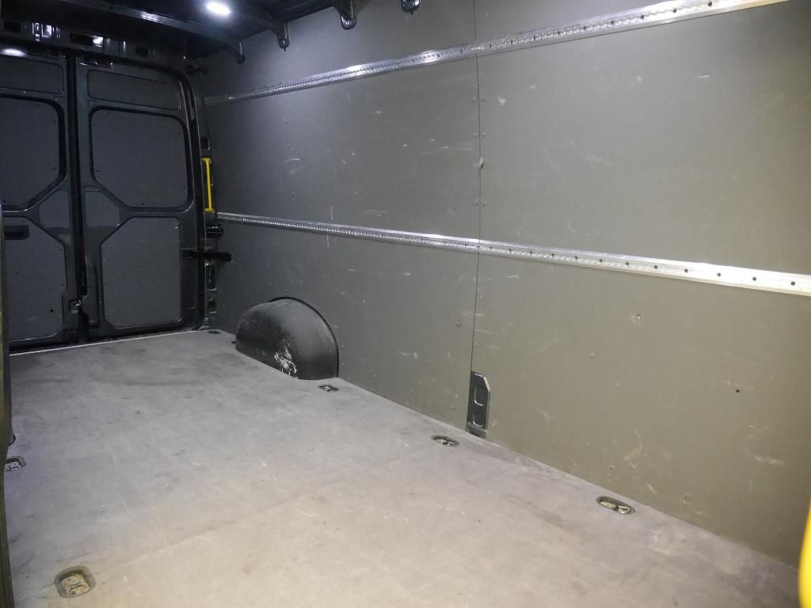 Volkswagen Crafter Kasten langer Radstand – Bild 5