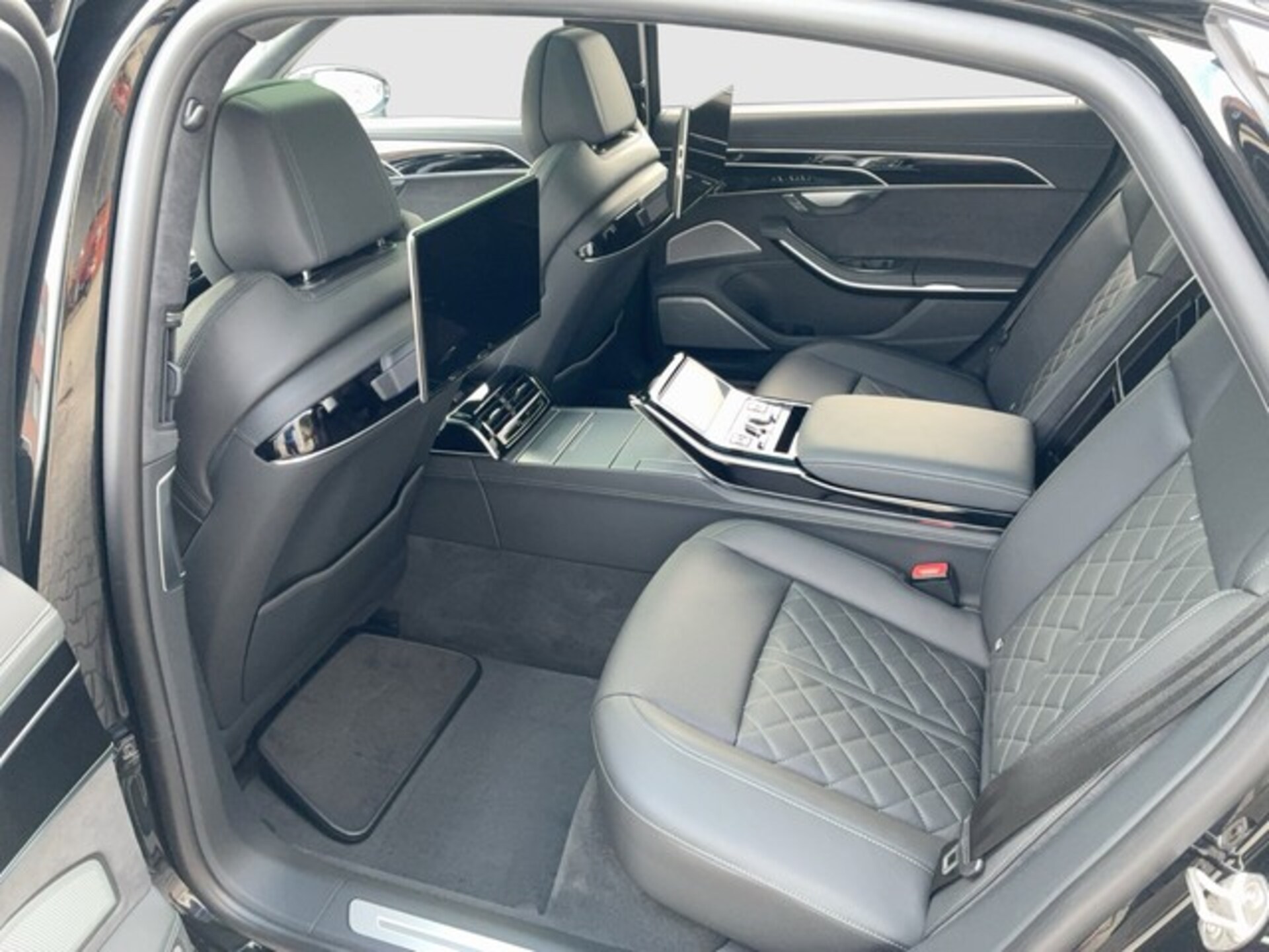 Audi A8 Lang
