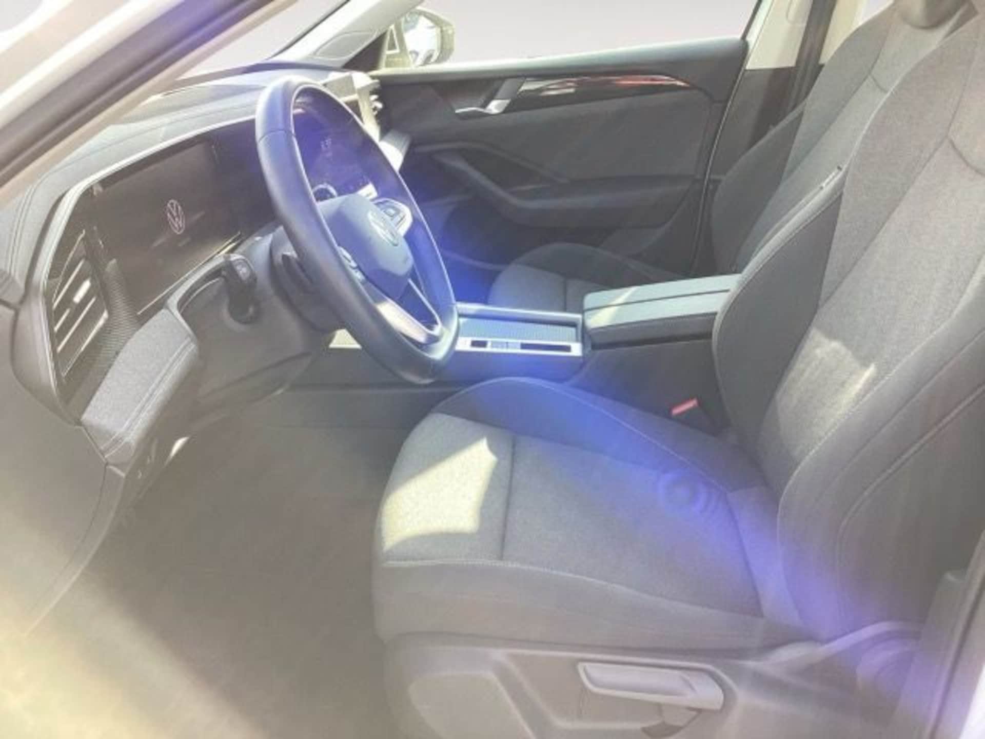 Volkswagen Passat Basis-Modell