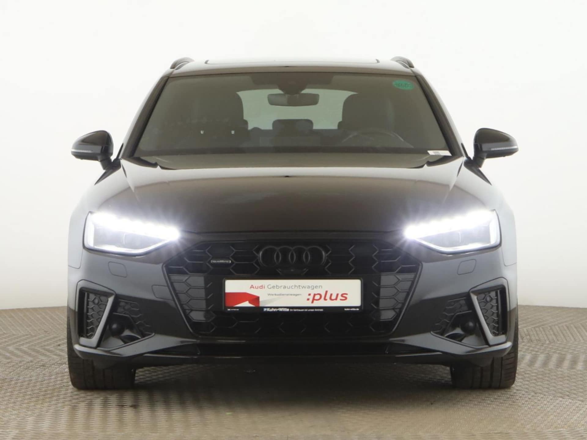 Audi A4 Avant S line