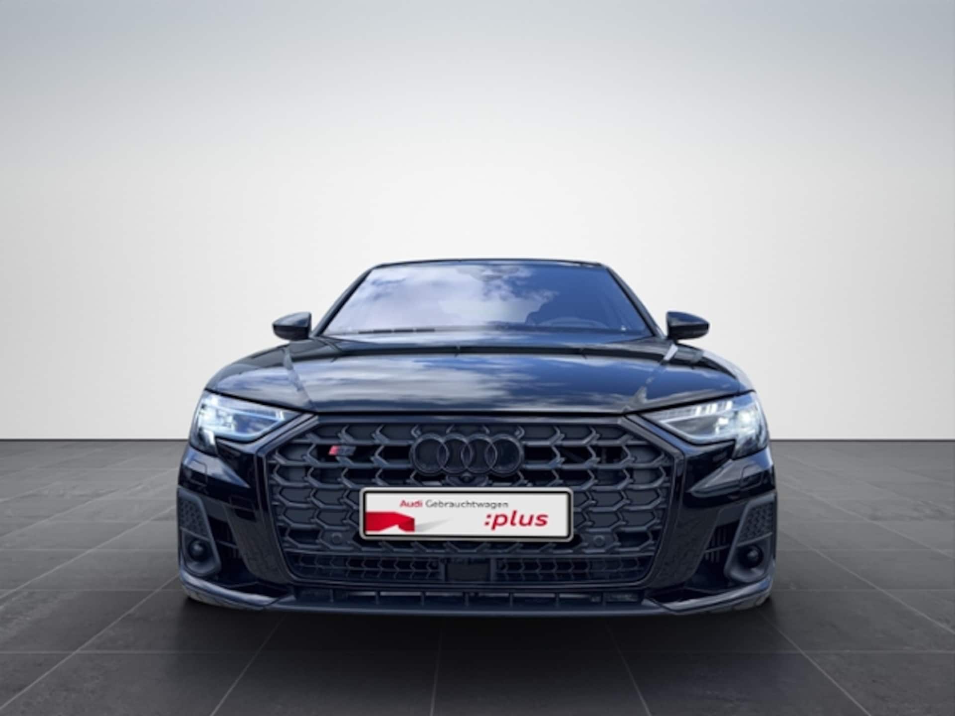 Audi S8