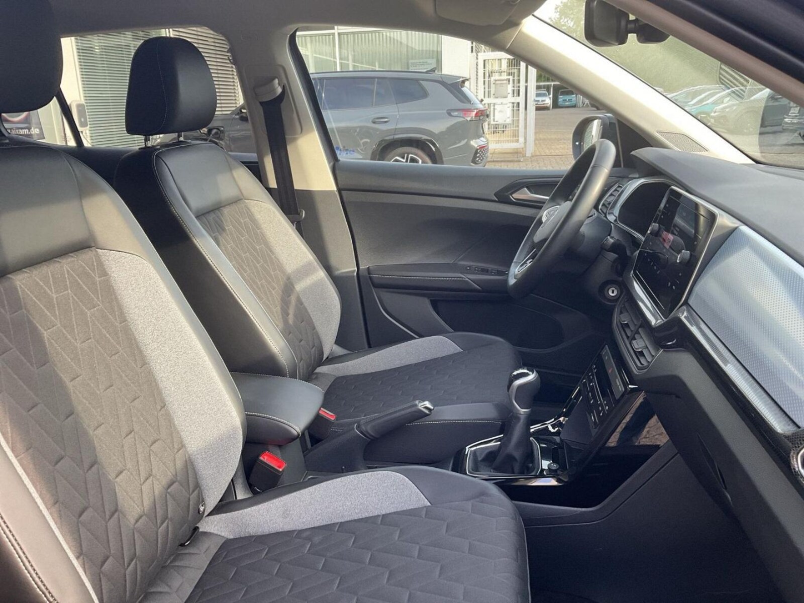Volkswagen T-Cross – Bild 11