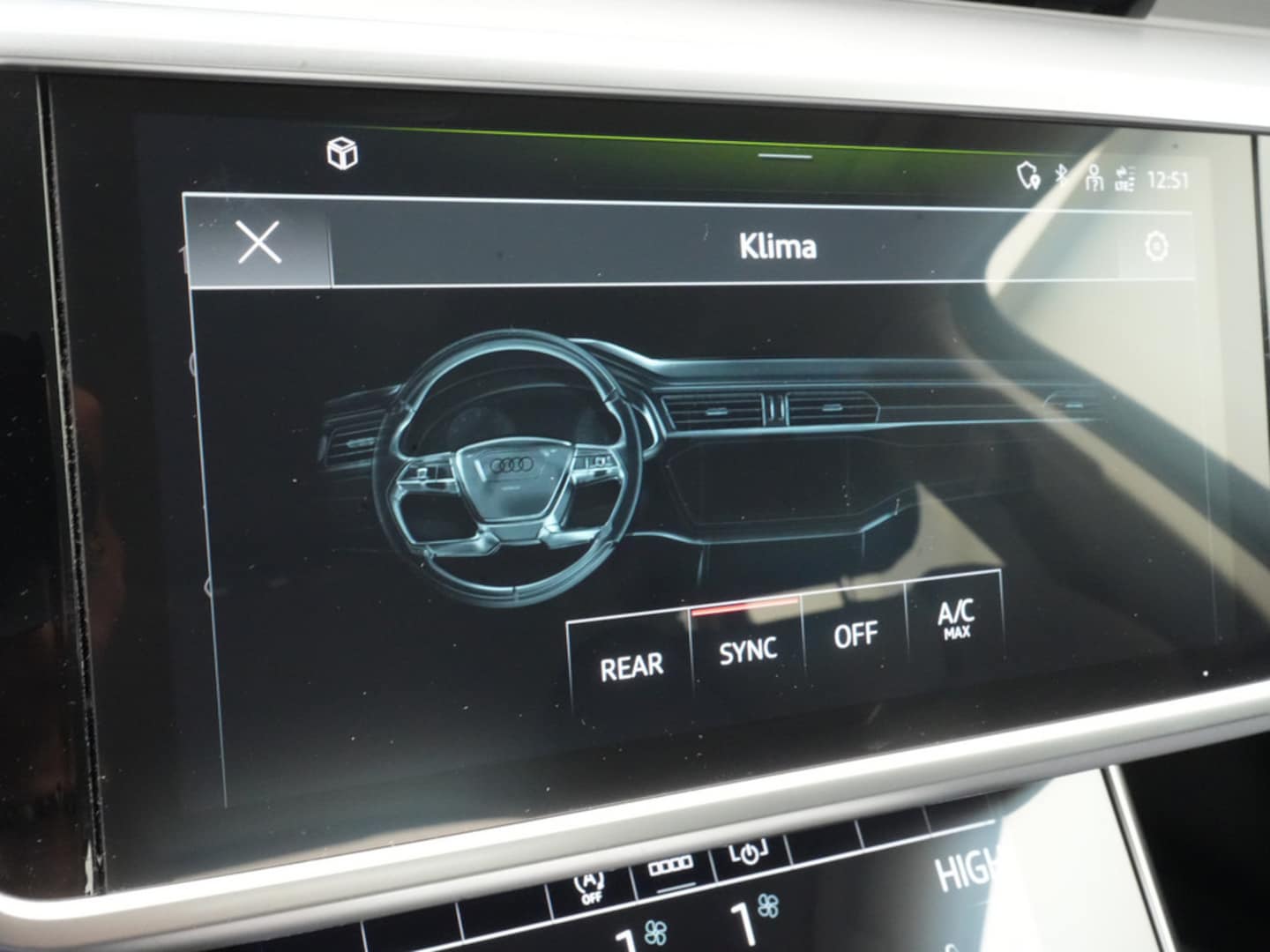 Bild über Audi S6 Avant TDI quattro tiptronic - für weitere Informationen kontaktieren Sie den Audi Partner