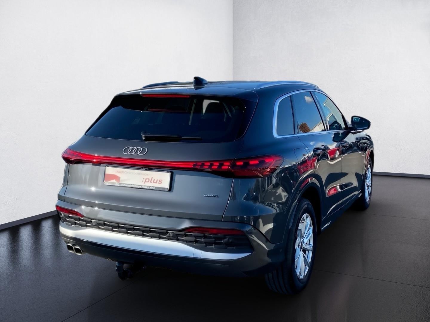 Bild über Audi Q5 SUV TDI quattro 150 kW S tronic - für weitere Informationen kontaktieren Sie den Audi Partner
