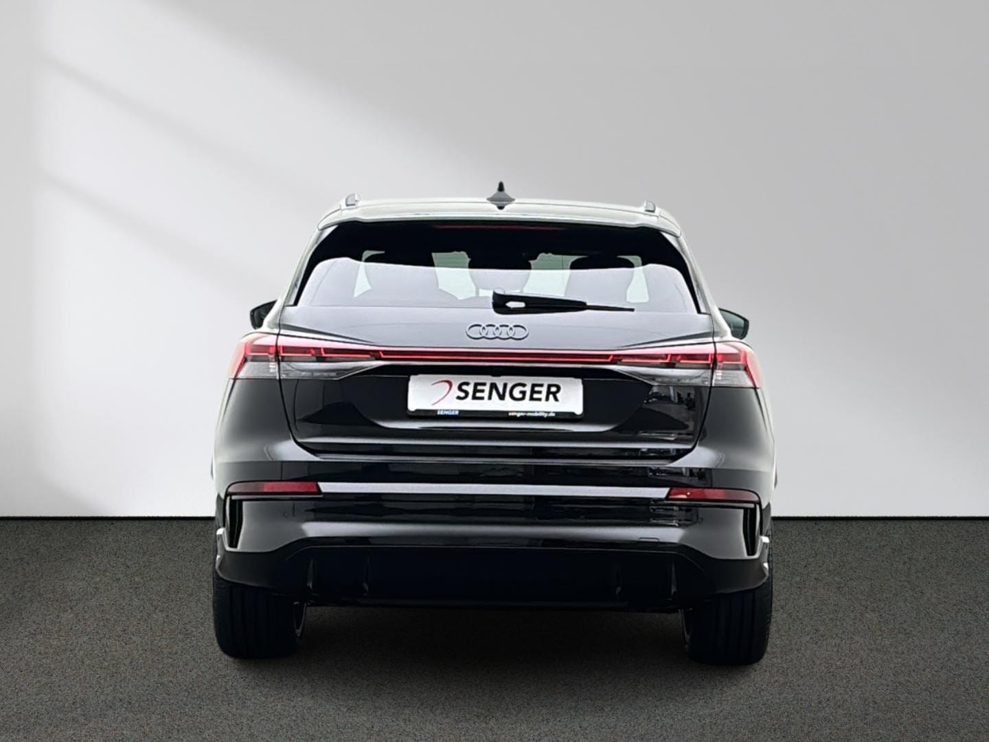 Bild über Audi Q4 SUV e-tron e-tron performance 210 kW - für weitere Informationen kontaktieren Sie den Audi Partner