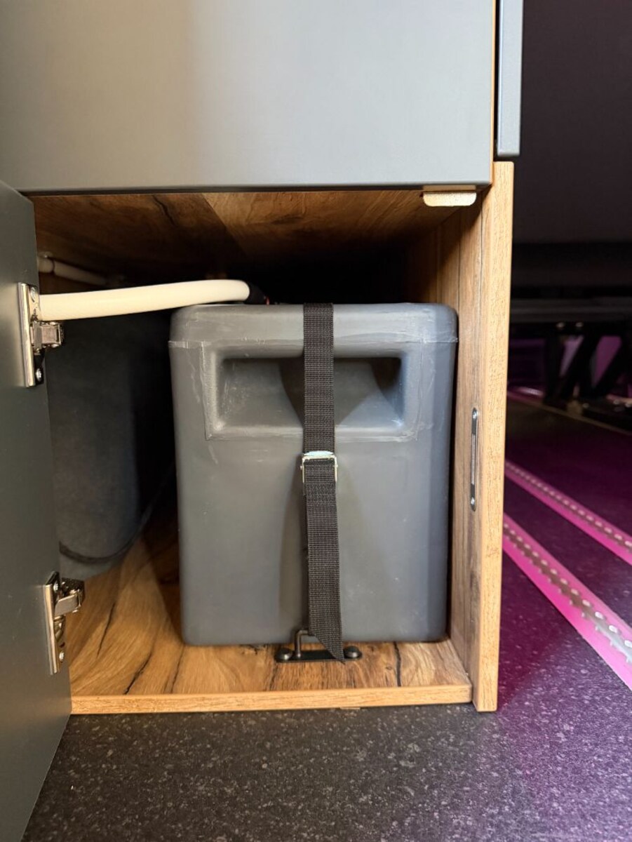 Volkswagen Transporter Kasten kurzer Radstand – Bild 24