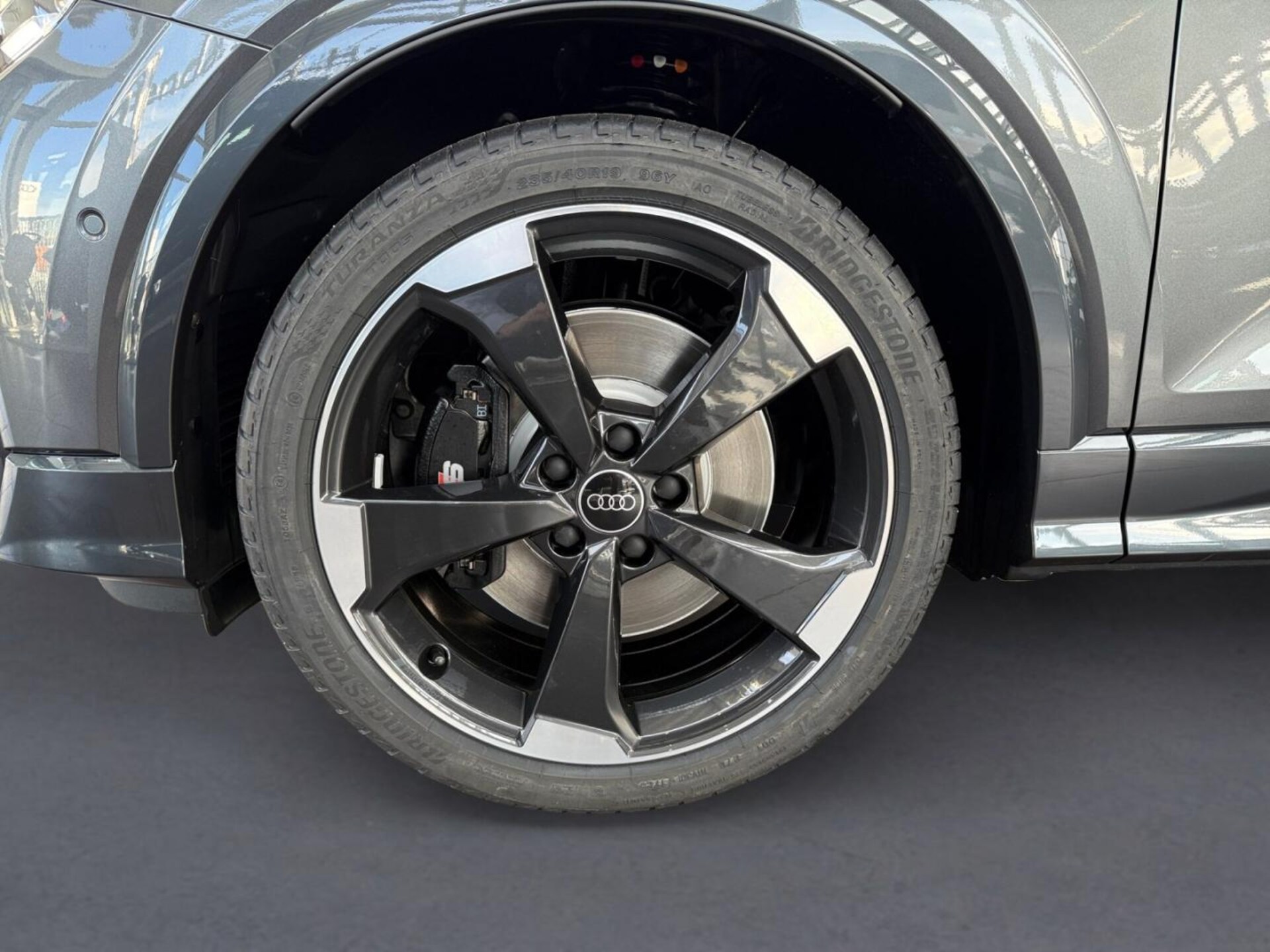 Audi SQ2