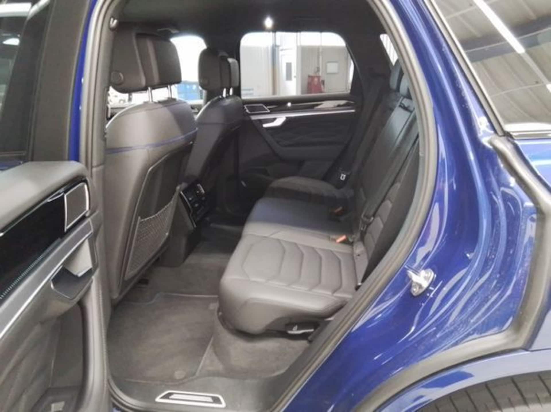 Volkswagen Touareg R