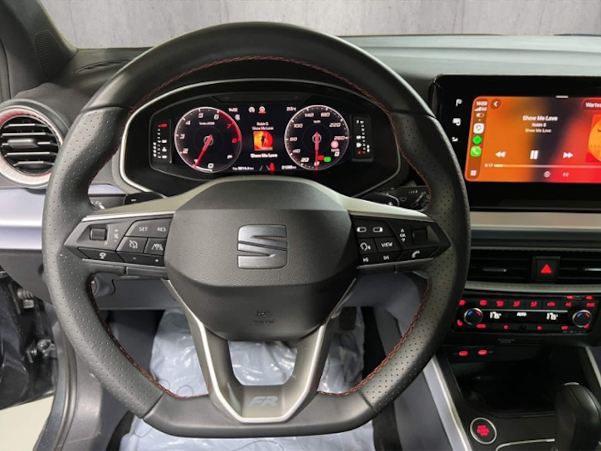 SEAT Arona FR