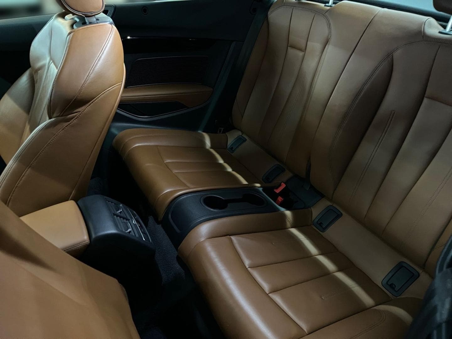Bild über Audi A5 Cabriolet S line 45 TFSI quattro S tronic - für weitere Informationen kontaktieren Sie den Audi Partner