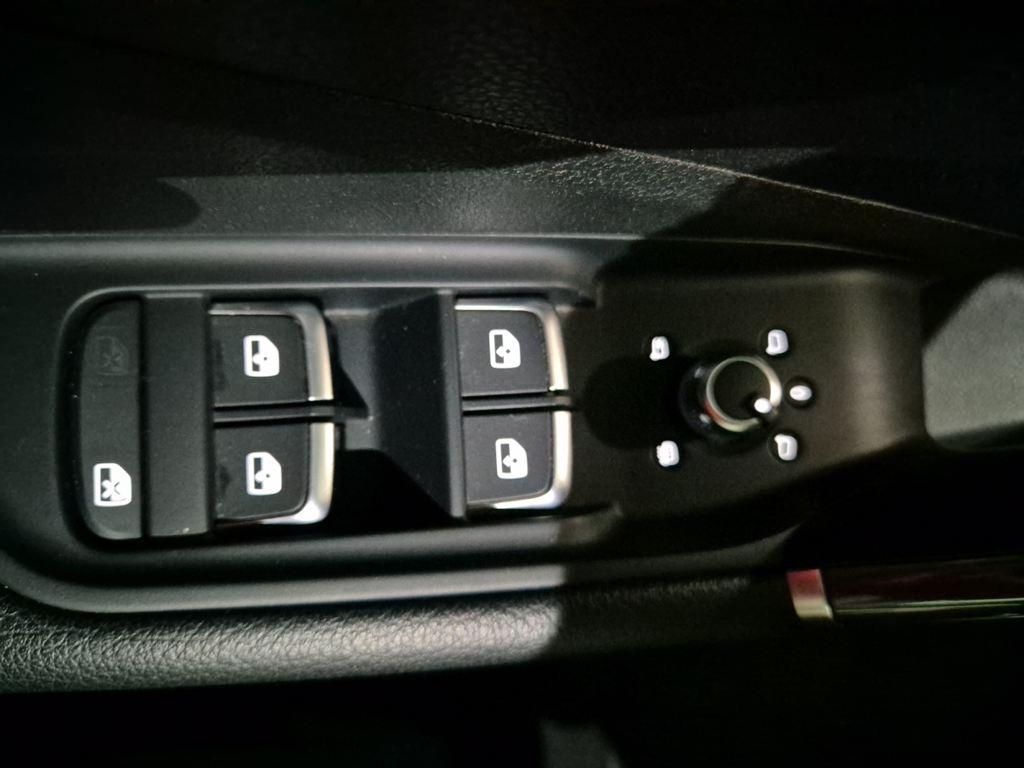 Image about Audi Q2 design 30 TFSI 85 kW (116 CV) 6 vel.