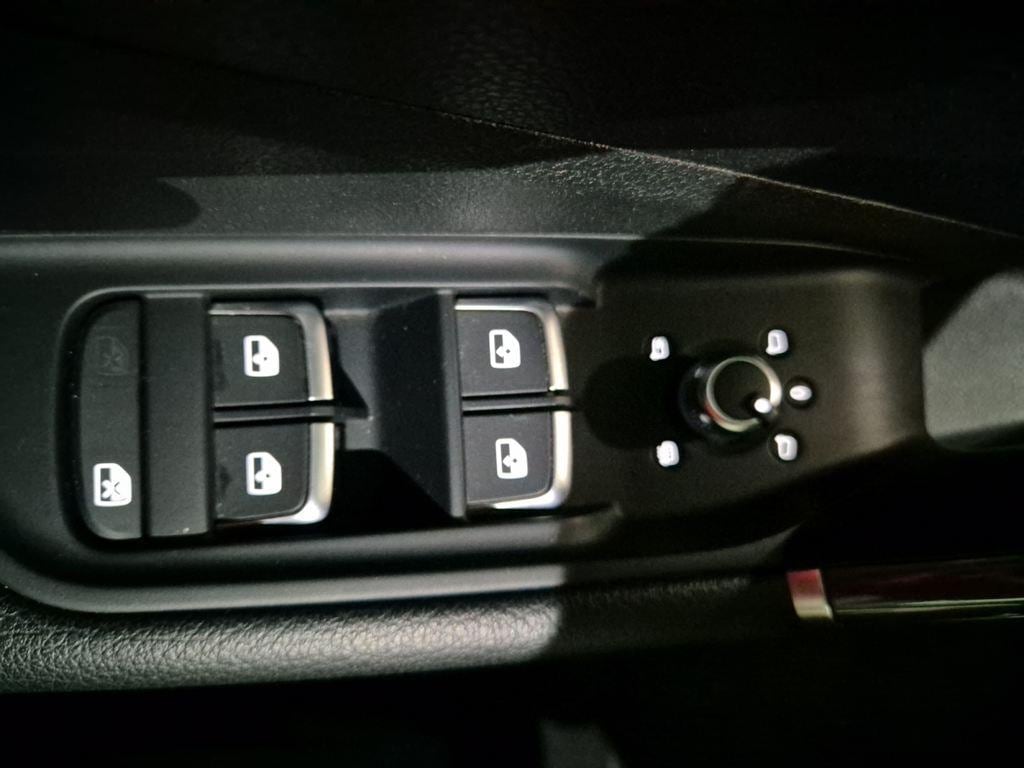 Image about Audi Q2 design 30 TFSI 85 kW (116 CV) 6 vel.