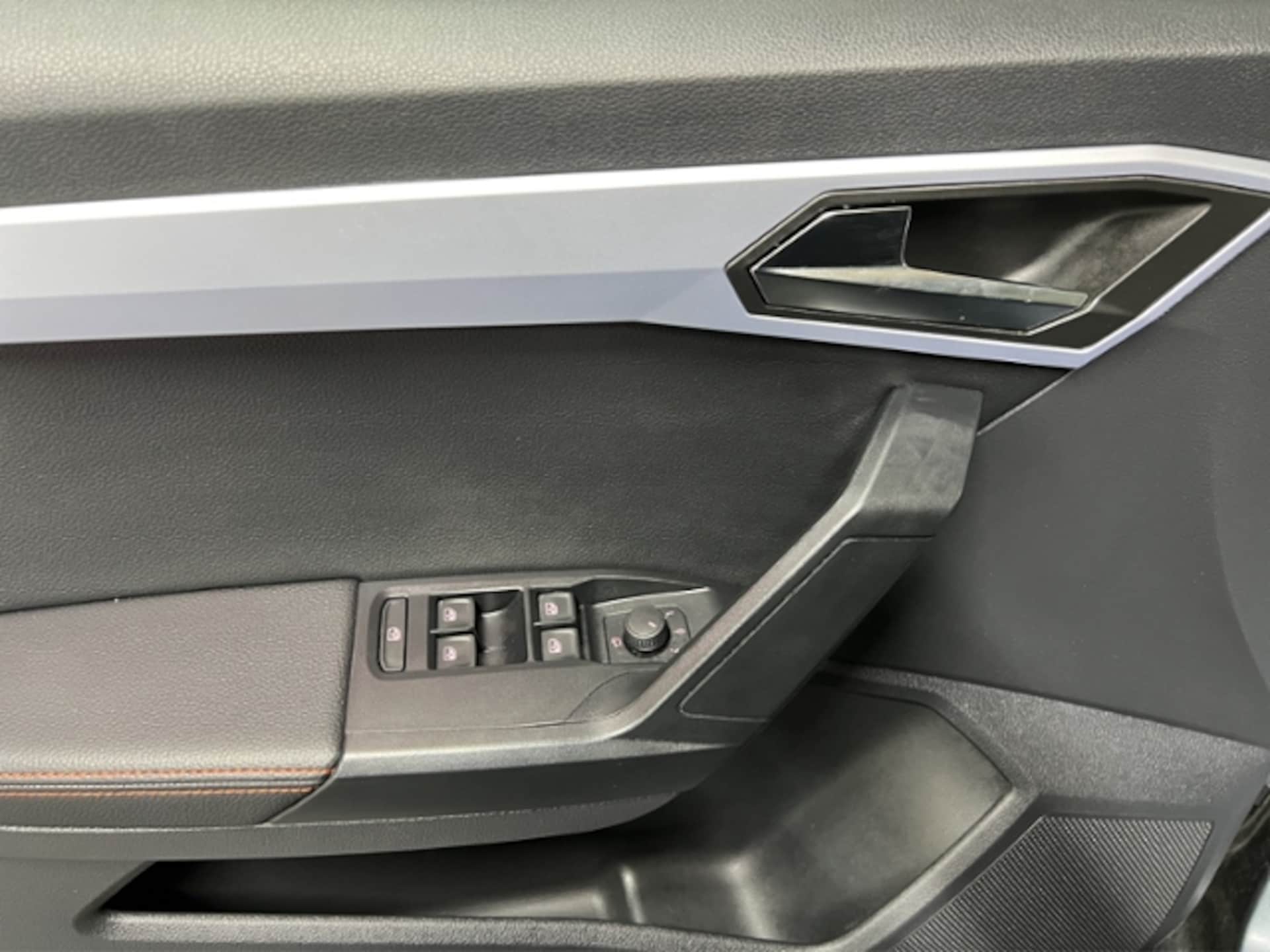 SEAT Arona FR