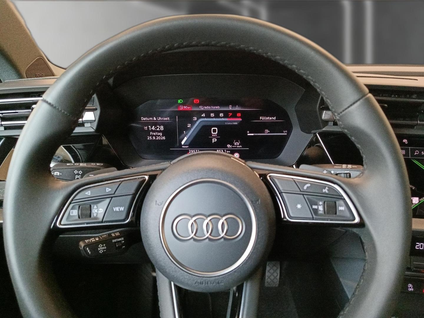 Bild über Audi A3 Sportback TFSI 110 kW S tronic - für weitere Informationen kontaktieren Sie den Audi Partner