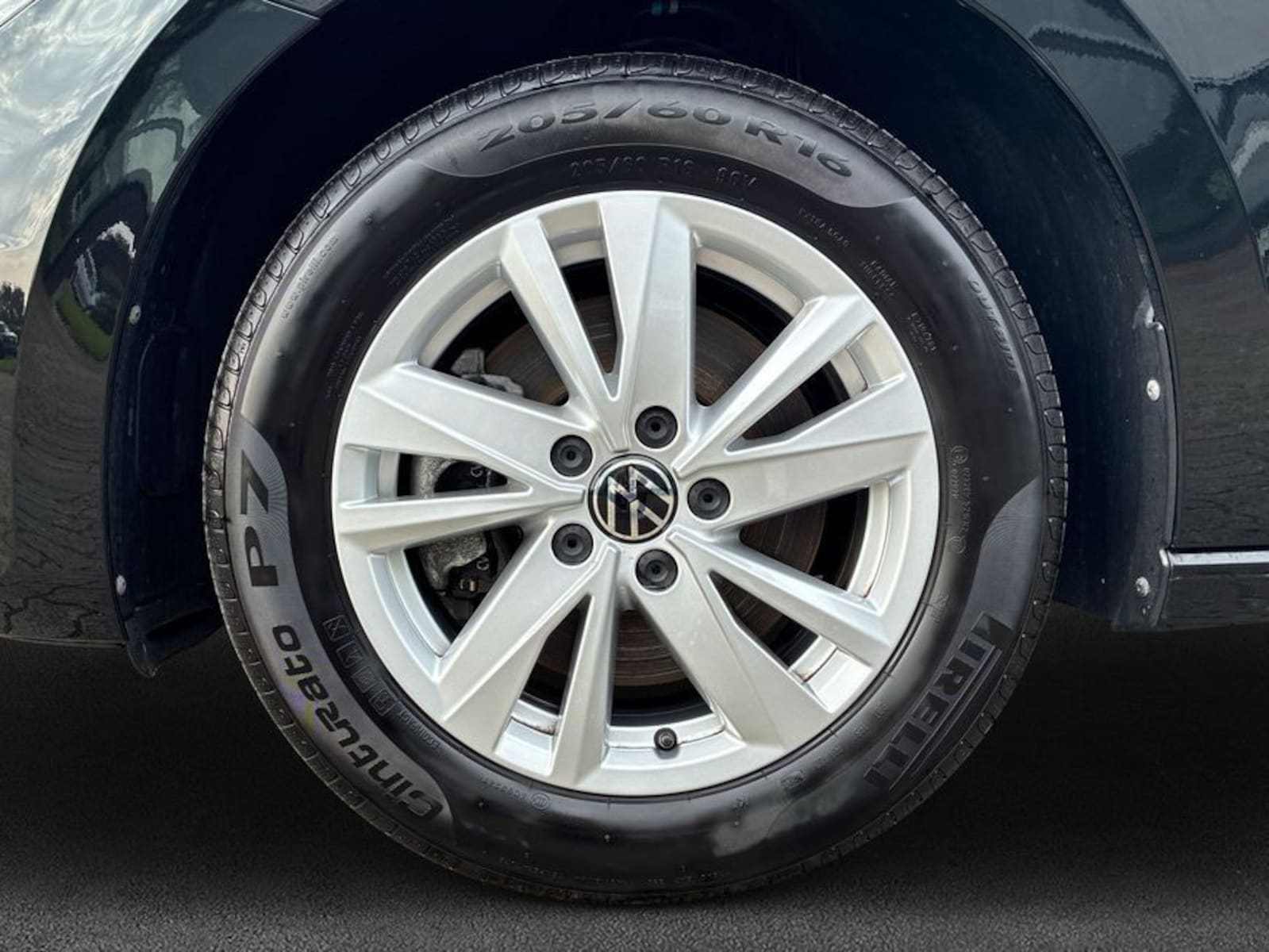 Volkswagen Touran – Bild 7