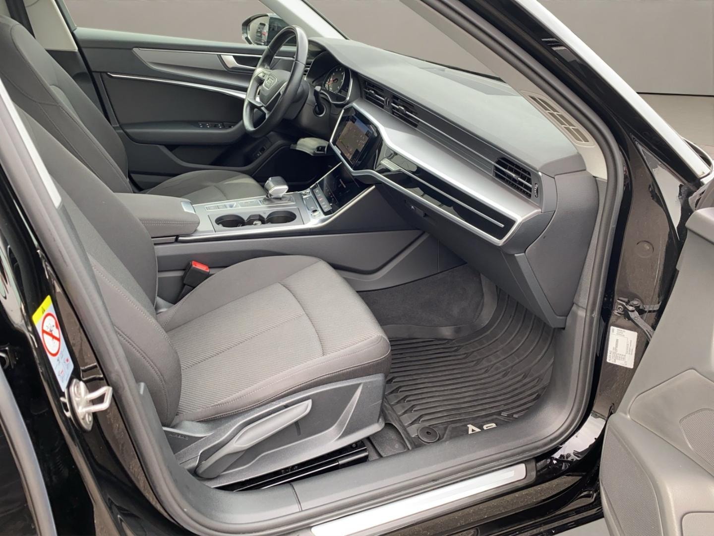 Bild über Audi A6 45 TFSI S tronic - für weitere Informationen kontaktieren Sie den Audi Partner