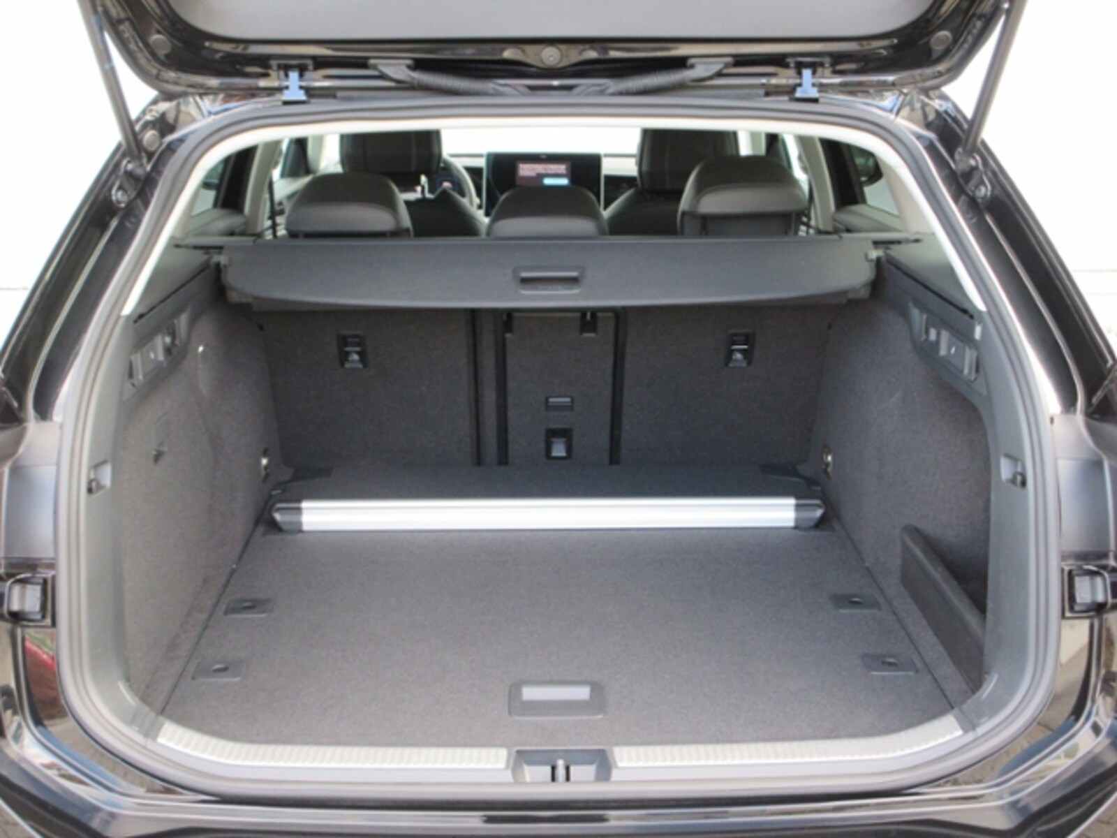 Volkswagen Passat – Bild 13