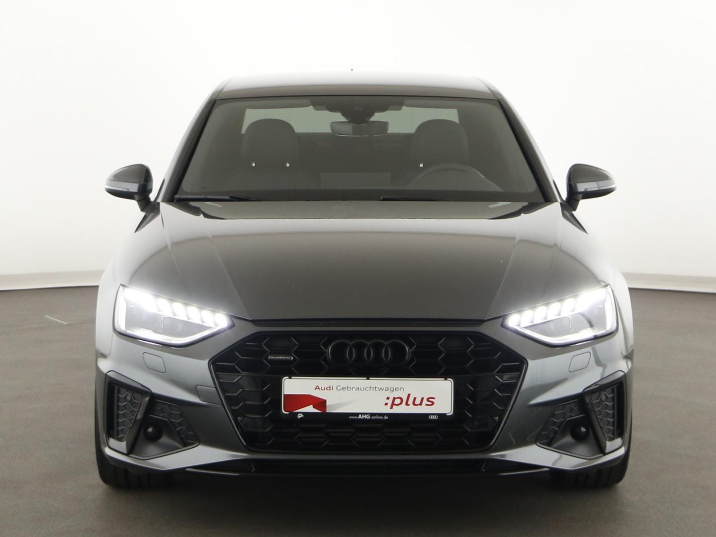 Bild über Audi A4 Limousine S line 45 TFSI quattro S tronic - für weitere Informationen kontaktieren Sie den Audi Partner